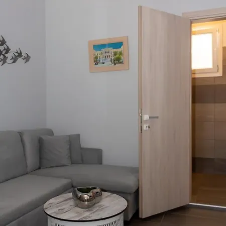 Diio Apartment Ermoupoli